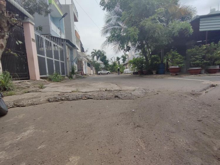 Hình ảnh Bán đất 	Thửa 1048 Tờ 37 Nguyễn Duy Trinh, Phường Long Trường