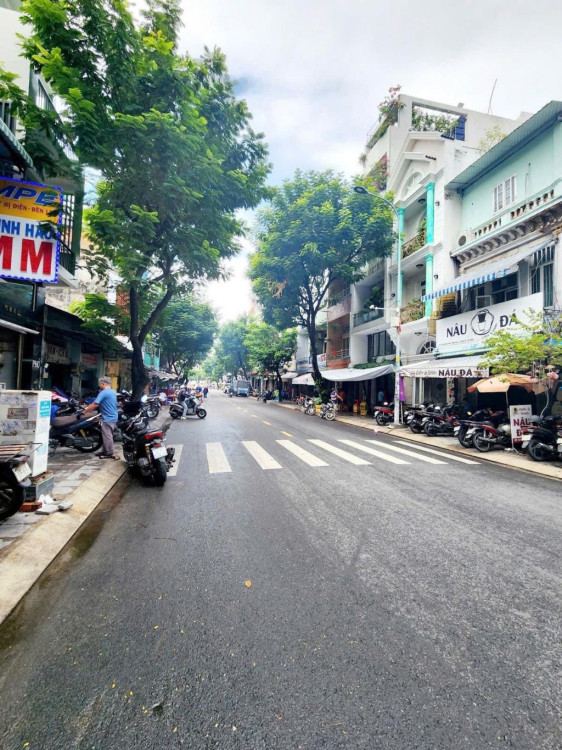 Hình ảnh Bán nhà mặt tiền 84b Cao Văn Lầu, phường Bình Tây