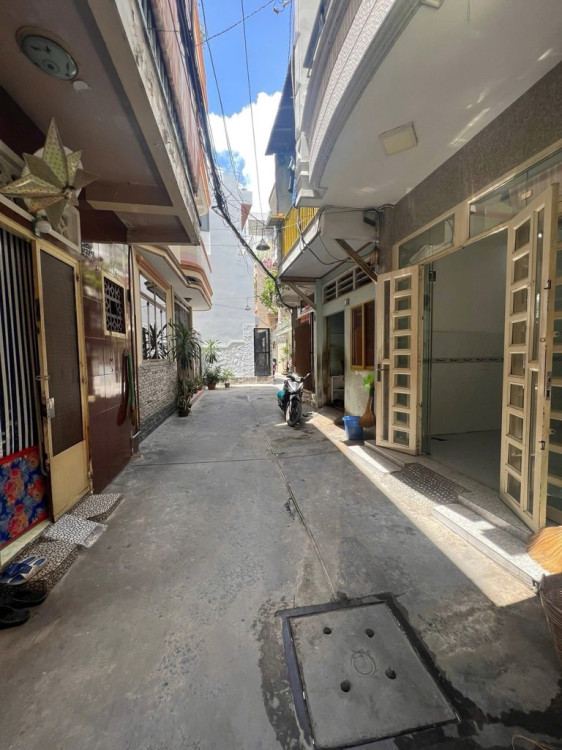 Hình ảnh Bán nhà hẻm 125/23 Trần Bình Trọng, phường Chợ Quán