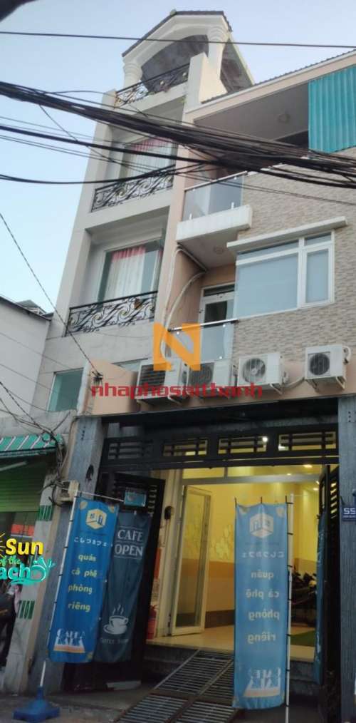 Hình ảnh Bán nhà 558 Đoàn Văn Bơ Phường 14, Quận 4.
