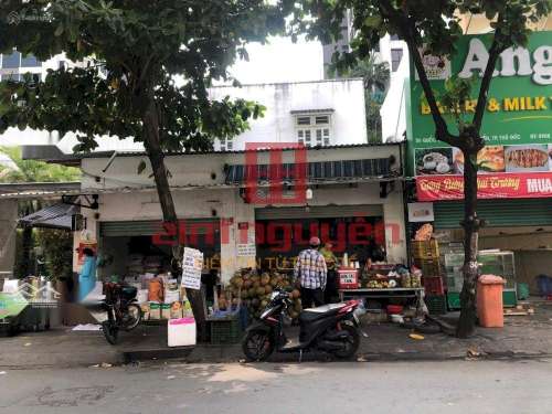 Hình ảnh Bán nhà 2 mặt tiền 56 đường Quốc Hương, phường Thảo Điền, Quận 2