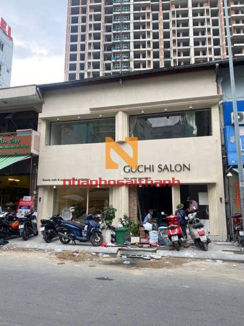 Hình ảnh Bán nhà mặt tiền 63 65 Đề Thám, Phường Cô Giang Quận 1