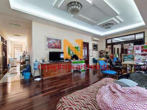 Hình ảnh Bán nhà 675 Lạc Long Quân Phường 10 Quận Tân Bình