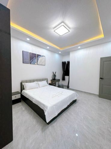 Hình ảnh Bán nhà 127E Cô Giang Phường Cầu Kiệu Tp Hồ Chí Minh