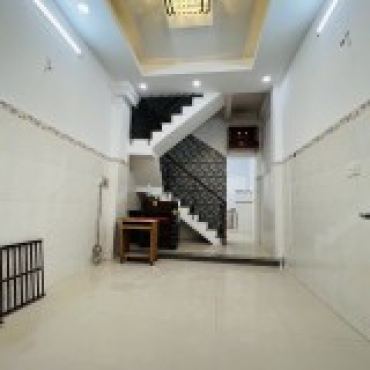 Hình ảnh Bán nhà V1 120.43.8 Trần Hưng Đạo Phường Bến Thành Tp Hồ Chí Minh