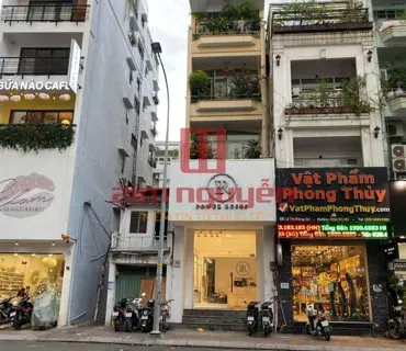 Hình ảnh Bán Nhà Mặt Tiền 70 Lê Thị Riêng , Bến Thành, Quận 1