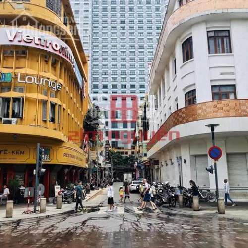 Hình ảnh Bán nhà 72 74 Nguyễn Huệ Phường Bến Nghé Quận 1