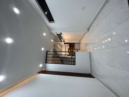 Hình ảnh Bán nhà 730/33/37B Lạc Long Quân Phường 9 Quận Tân Bình