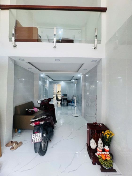 Hình ảnh Bán nhà mặt tiền 181 Nhật Tảo, phường Diên Hồng
