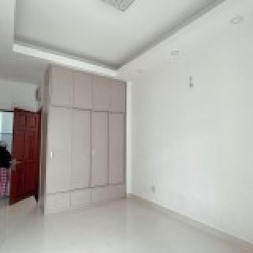 Hình ảnh Bán nhà hẻm 92/22/15 - 17 Tôn Thất Thuyết Phường Xóm Chiếu Tp Hồ Chí Minh