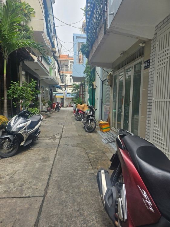 Hình ảnh Bán nhà hẻm 64/9 Đồng Đen, Tân Bình