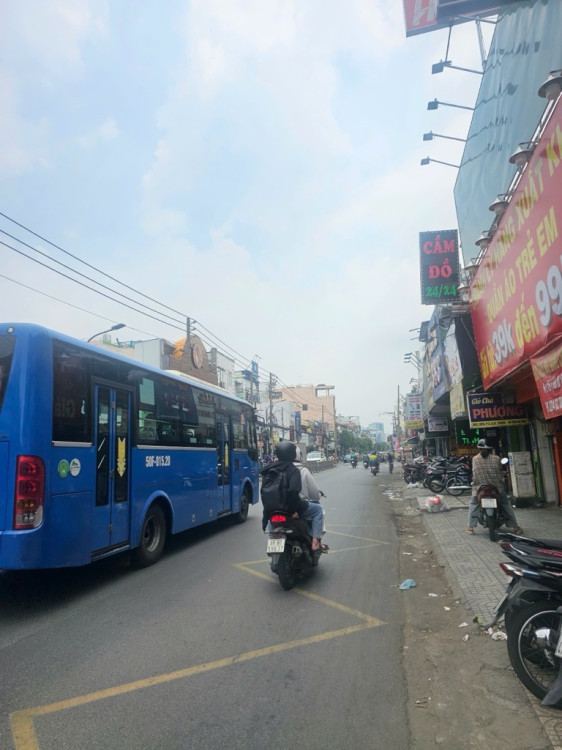 Hình ảnh Bán nhà mặt tiền 385a Cách Mạng Tháng Tám, phường Hòa Hưng