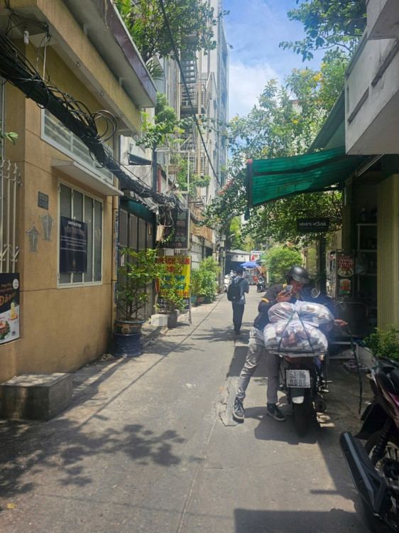 Hình ảnh Bán nhà hẻm 232/22 Cao Thắng, phường Hòa Hưng