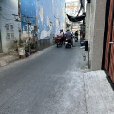 Hình ảnh Bán nhà hẻm 100/4 Bùi Minh Trực Phường Chánh Hưng Tp Hồ Chí Minh