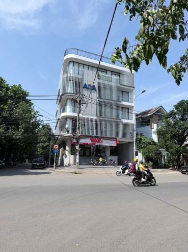 Hình ảnh Bán Nhà Mặt Tiền 120 Đặng Thùy Trâm, P13, Bình Thạnh