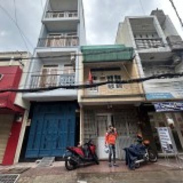 Hình ảnh Bán nhà hẻm 161B/58 Lạc Long Quân Phường Thủ Đức Tp Hồ Chí Minh