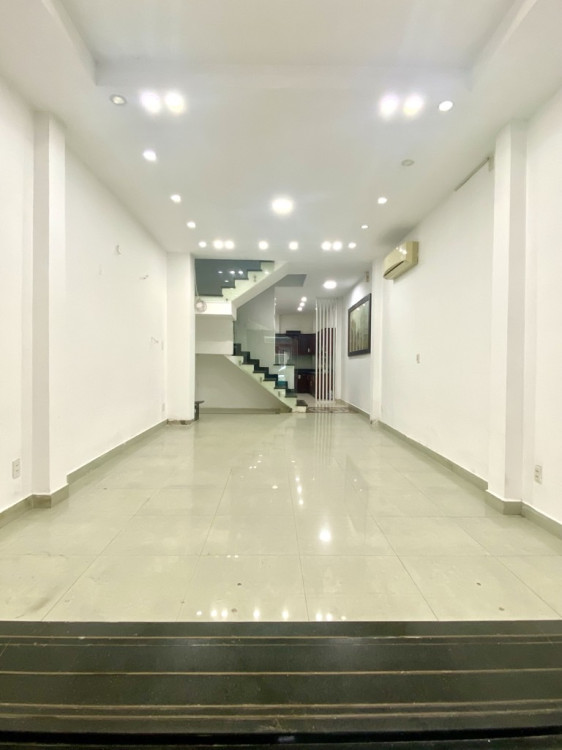 Hình ảnh Bán nhà hẻm 102/16 Bàu Cát 2, Phường Bảy Hiền