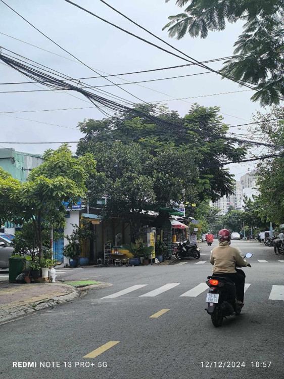 Hình ảnh Bán nhà Mặt tiền 104 Đường số 11 Phường Phước Long