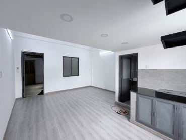 Hình ảnh Bán chung cư Tầng 4 (Lầu 3) CC 301Bis Trần Hưng Đạo Phường Cầu Ông Lãnh Tp Hồ Chí Minh