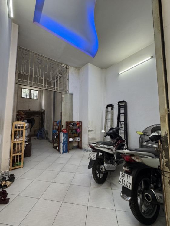 Hình ảnh Bán nhà Mặt tiền 35 Lê Quang Định, Phường Bình Thạnh