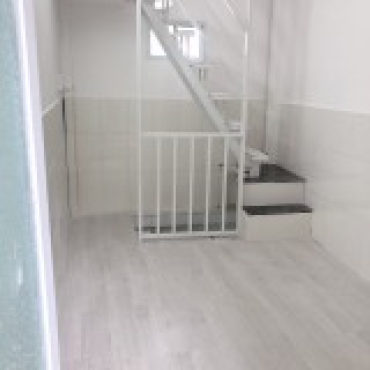 Hình ảnh Bán nhà hẻm 78/38/9/8 Tôn Thất Thuyết Phường Xóm Chiếu Tp Hồ Chí Minh