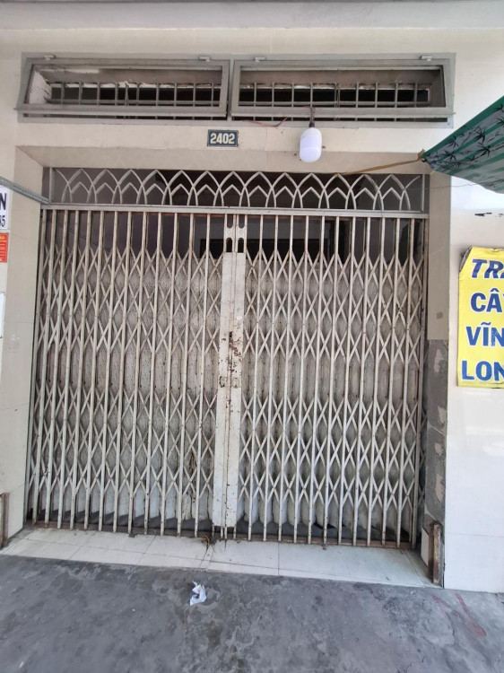 Hình ảnh Bán nhà mặt tiền 2402 Phạm Thế Hiển, Phường Bình Đông