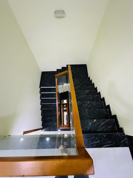Hình ảnh Bán nhà mặt tiền 140 Vành Đai, phường Bình Phú