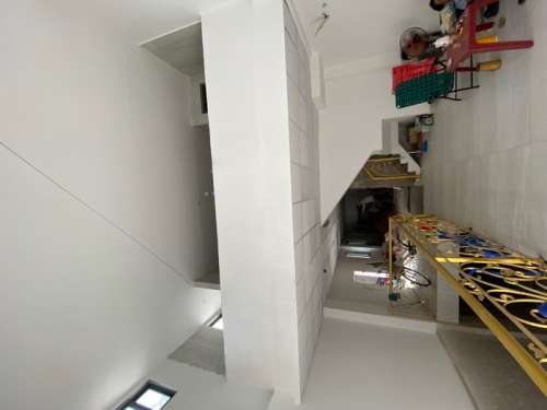 Hình ảnh Bán nhà D91 (212B/D91) Nguyễn Trãi phường Nguyễn Cư Trinh Quận 1
