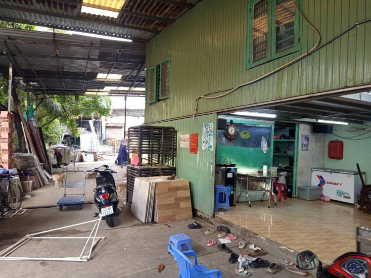 Hình ảnh Bán nhà Mặt tiền 710 Huỳnh Tấn Phát, Phường Nhà Bè