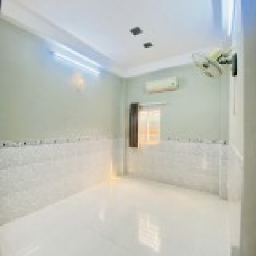 Hình ảnh Bán nhà hẻm 33/20/5 Hoàng Diệu Phường Cầu Kiệu Tp Hồ Chí Minh