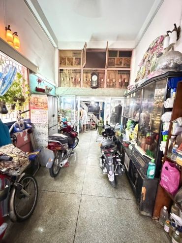 Hình ảnh Bán nhà hẻm 1014/42 Cách Mạng Tháng Tám Phường Tân Sơn Nhất Tp Hồ Chí Minh