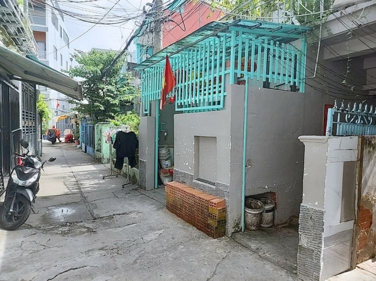 Hình ảnh Bán nhà Hẻm 1645/17 Huỳnh Tấn Phát, Phường Phú Thuận