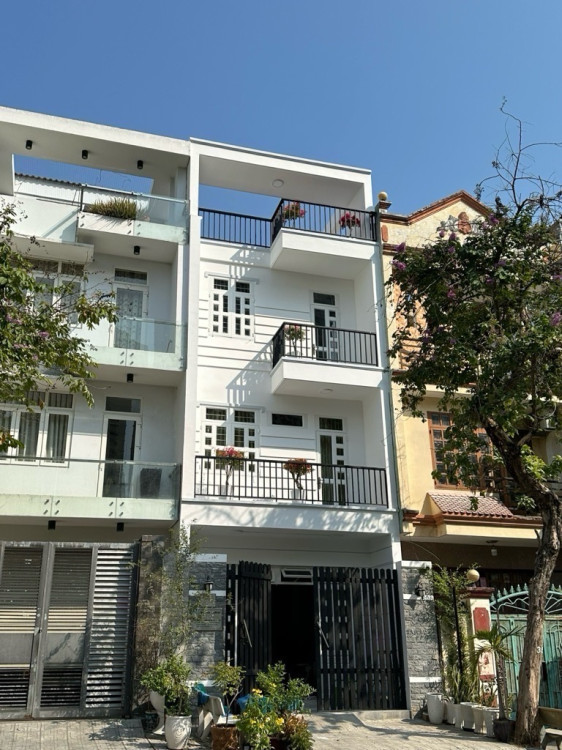 Hình ảnh Bán nhà mặt tiền d55 D1, Phú Thuận
