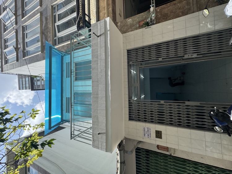 Hình ảnh Bán nhà hẻm 27/35 Trần Bình Trọng, phường Chợ Quán