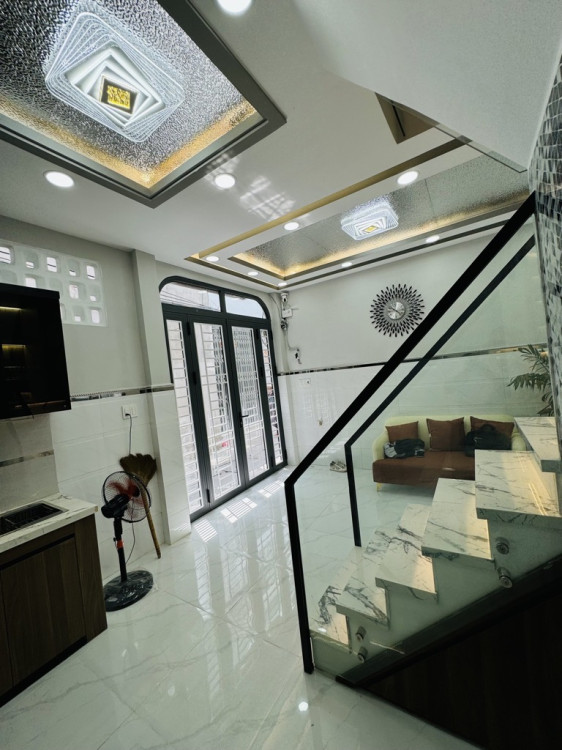 Hình ảnh Bán nhà hẻm 124/49c Lê Thị Bạch Cát, Phú Thọ