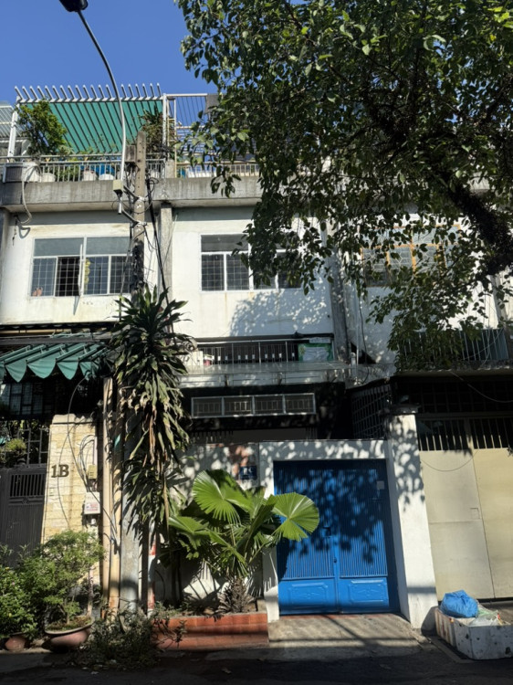 Hình ảnh Bán nhà mặt tiền 1c Nguyễn Biểu, Chợ Quán