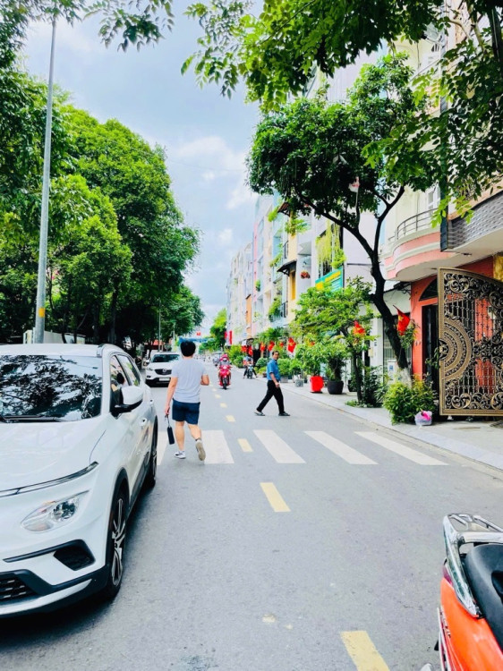 Hình ảnh Bán nhà Hẻm 49/2/1/1 Khánh Hội, Phường Vĩnh Hội