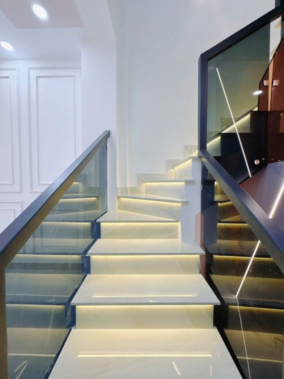 Hình ảnh Bán nhà Hẻm b134/11 Nguyễn Thần Hiến, Phường Xóm Chiếu
