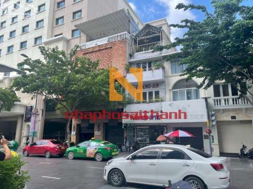 Hình ảnh Bán nhà 79 Nguyễn Huệ Bến Nghé Quận 1
