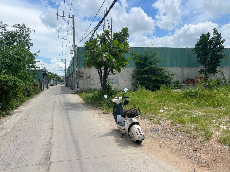 Hình ảnh Bán đất 	Thủa đất số 715, Bản đồ số 48 Đường 12 Phường Long Phước
