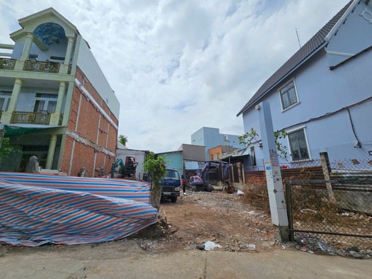 Hình ảnh Bán nhà Mặt tiền 1 Tỉnh Lộ 10, Phường Bình Trị Đông