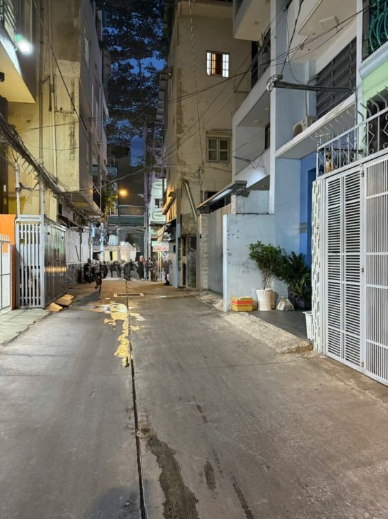 Hình ảnh Bán nhà hẻm 138/17 Ngô Quyền phường Vườn Lài