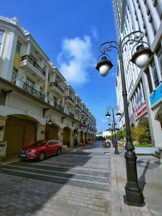 Hình ảnh Bán nhà mặt tiền 1002 Tạ Quang Bửu, Bình Đông