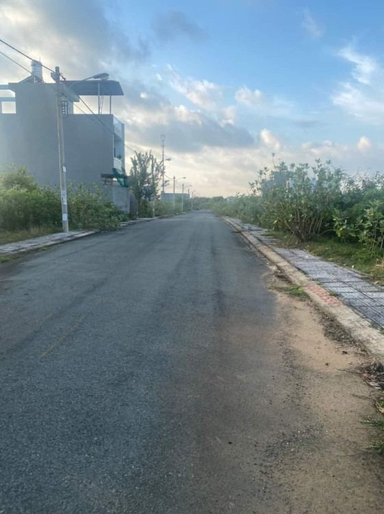 Hình ảnh Bán  nhà số 1024  Số 8, Phường Long Phước, Thành phố Thủ Đức (cũ)