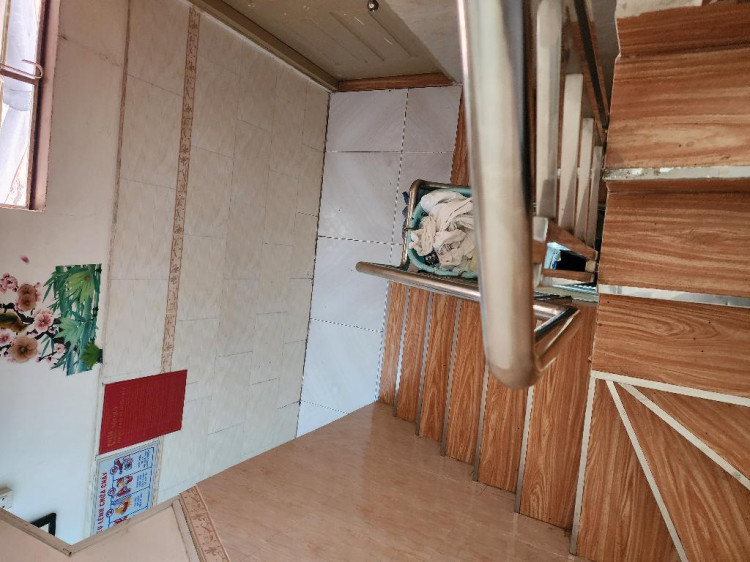 Hình ảnh Bán nhà mặt tiền 316 Cao Đạt, phường Chợ Quán