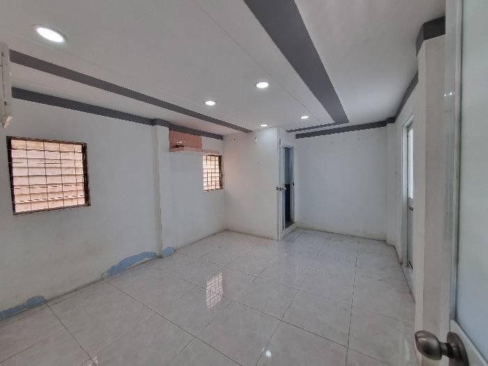 Hình ảnh Bán nhà hẻm 128a/28 Nguyễn Chí Thanh, phường Vườn Lài