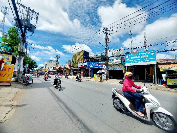 Hình ảnh Bán nhà mặt tiền 12c CN1, Phường Bình Hưng Hòa