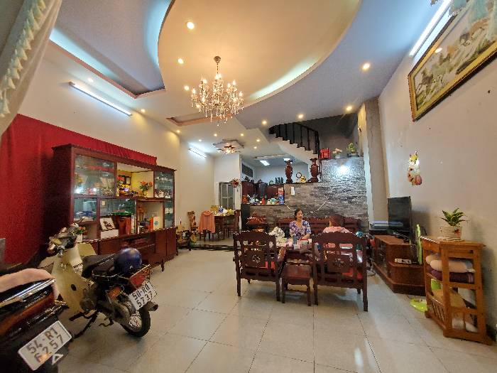 Hình ảnh Bán nhà mặt tiền 133h Thích Quảng Đức, Đức Nhuận