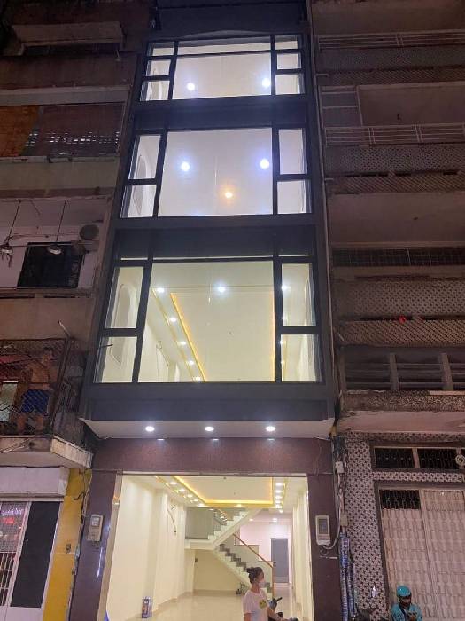Hình ảnh Bán nhà Mặt tiền 129 Đề Thám, Phường Cầu Ông Lãnh