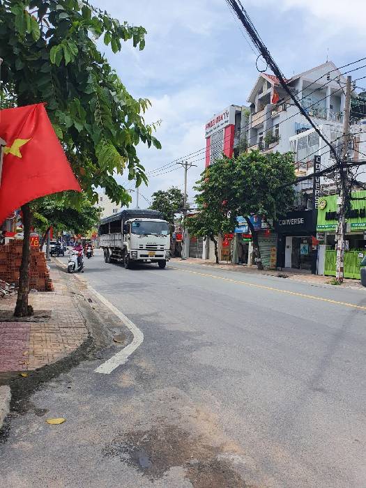 Hình ảnh Bán nhà mặt tiền 92 Đặng Văn Bi, phường Thủ Đức